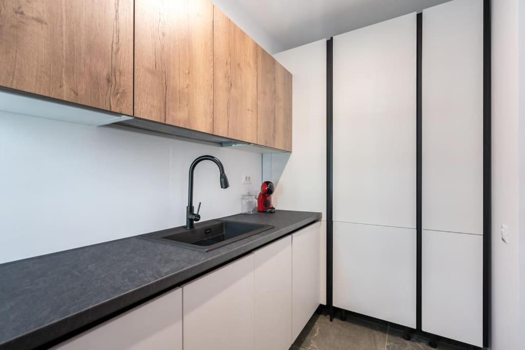 Maze Stripe In One Cotroceni 1br