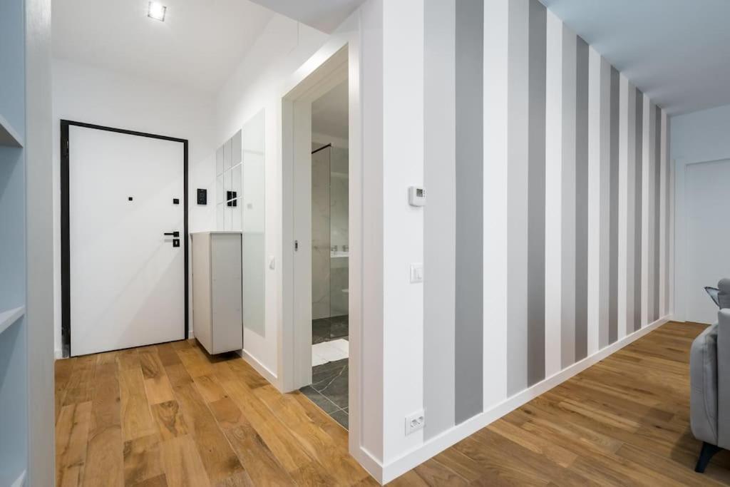 Apartament Maze Stripe In One Cotroceni 1br